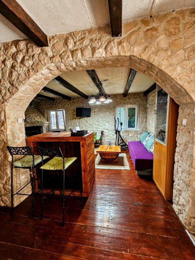 זאדאר Dalmatia Rustica Comfortable One Bedroom+Fireplace מראה חיצוני תמונה